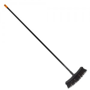 Метла универсальная Fiskars Solid
